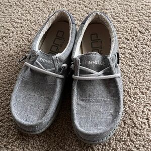 Hey Dude Wally youth boys shoes size 12 steel color